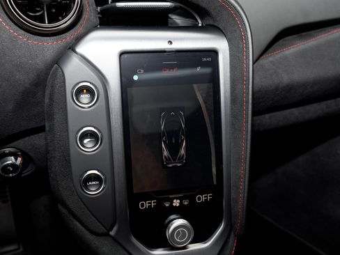 New 2026 McLaren 750S image 25