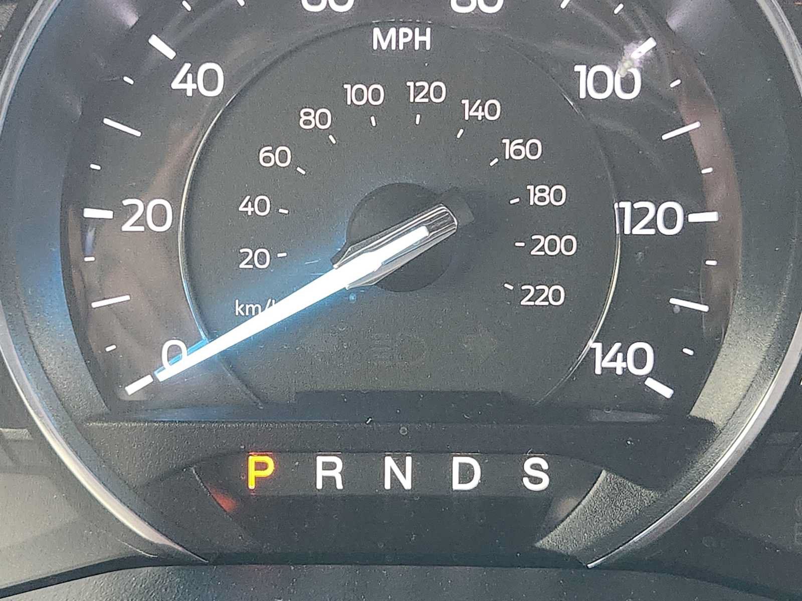 Used 2018 Ford Explorer XLT w/ Equipment Group 202A FWD image 15