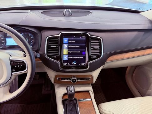 Used 2017 Volvo XC90 T6 Inscription w/ Vision Package image 27