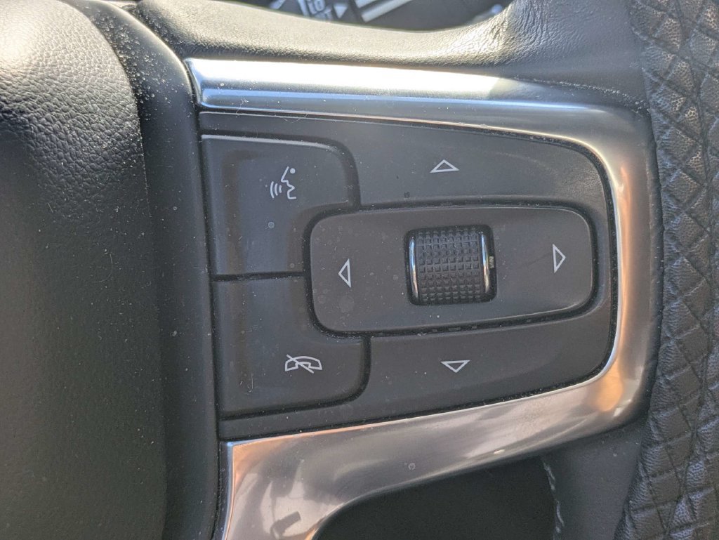 Used 2020 Chevrolet Blazer LT AWD/4WD image 32