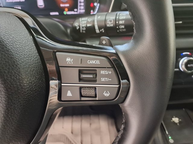 Certified 2026 Honda Pilot Touring image 9