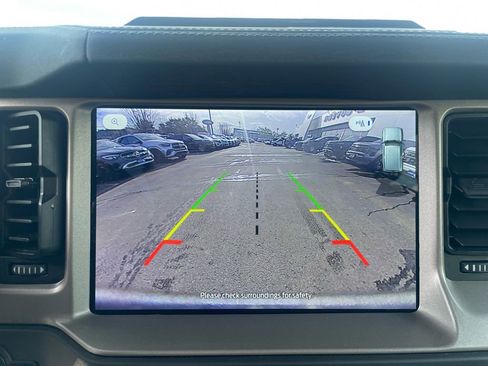 Used 2025 Ford Bronco Outer Banks image 17