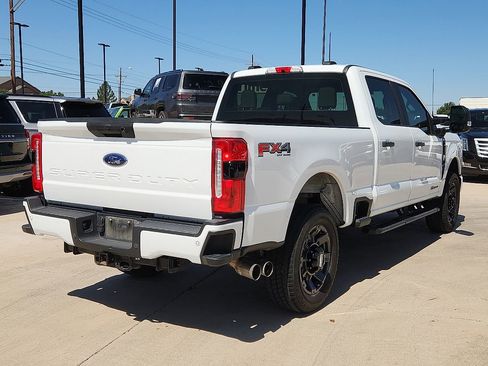 Used 2023 Ford F250 XL w/ STX Appearance Package AWD/4WD image 3