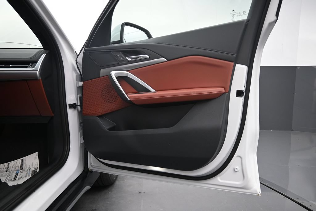 New 2027 BMW X1 xDrive28i AWD/4WD image 19