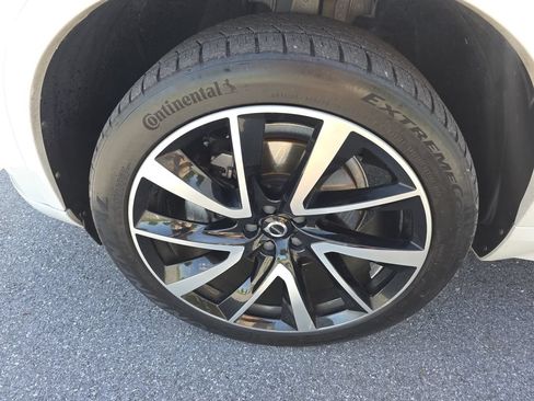 Used 2021 Volvo XC90 T6 Momentum w/ Advanced Package AWD/4WD image 28