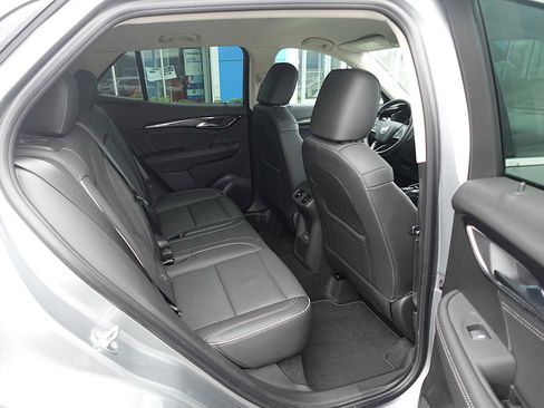 Used 2023 Buick Envision Essence AWD/4WD image 23