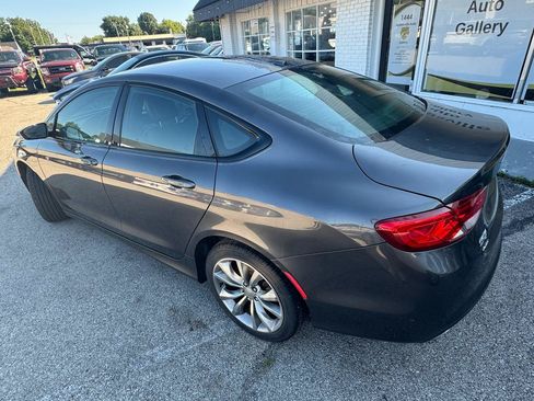 Used 2016 Chrysler 200 S w/ Comfort Group AWD/4WD image 5