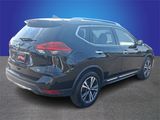 Used 2017 Nissan Rogue SL image 4