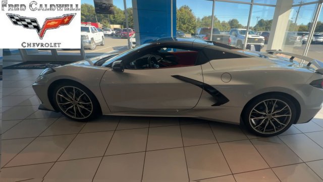 Used 2026 Chevrolet Corvette Stingray Premium Conv w/ Z51 Performance Package RWD image 8