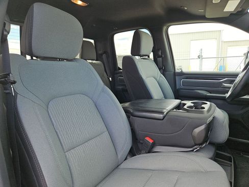 Used 2023 RAM 1500 Big Horn AWD/4WD image 30