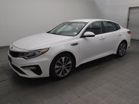 Used 2019 Kia Optima S FWD image 2