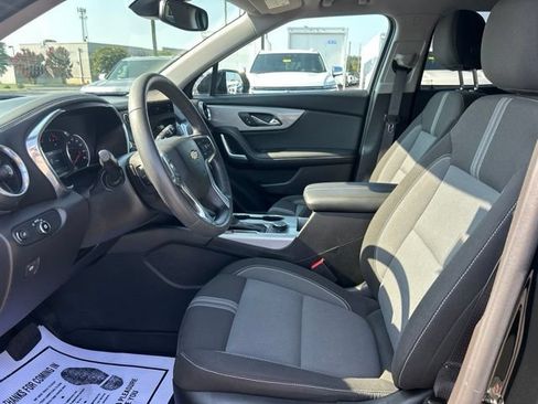 Used 2024 Chevrolet Blazer LT w/ Convenience Package FWD image 15