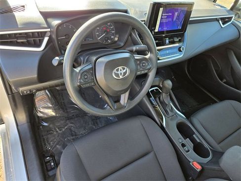 Certified 2025 Toyota Corolla LE image 10