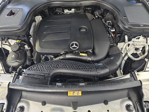 Used 2021 Mercedes-Benz GLC 300 4MATIC image 31