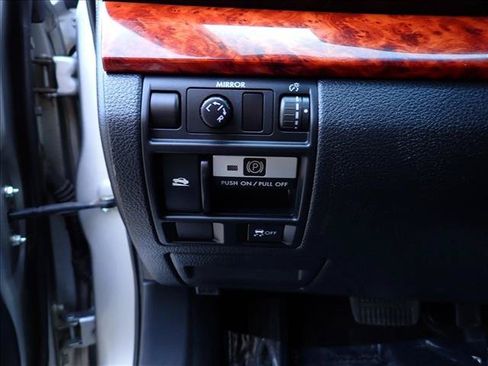 Used 2010 Subaru Outback 2.5i Limited w/ Popular Equipment Group 3B AWD/4WD image 14