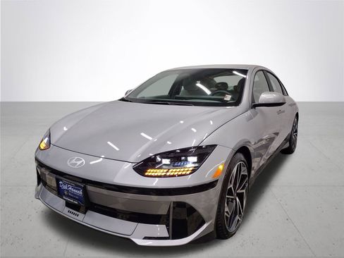 Certified 2025 Hyundai Ioniq 6 SEL image 2