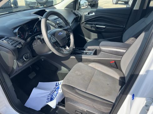 Used 2017 Ford Escape SE FWD image 10