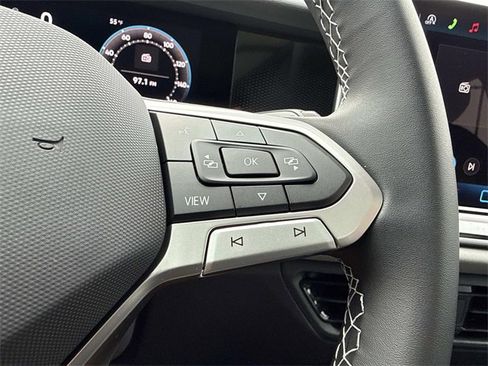 New 2026 Volkswagen Tiguan SE image 23