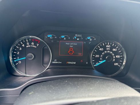 Used 2019 Ford F150 Lariat image 14