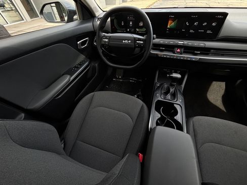 Used 2025 Kia K4 FWD image 34