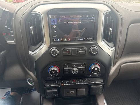 Used 2020 Chevrolet Silverado 1500 RST AWD/4WD image 26