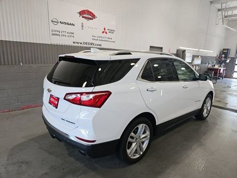 Used 2019 Chevrolet Equinox Premier w/ LPO, Floor Liner Package AWD/4WD image 3