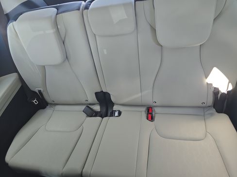 New 2026 Kia Carnival SX image 16