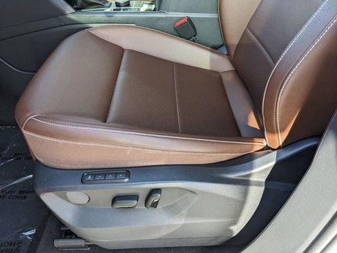 Certified 2023 Volkswagen Atlas SEL R-Line image 21