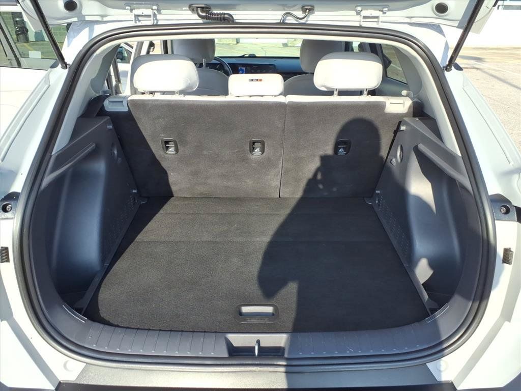 Used 2024 Hyundai Kona SEL FWD image 14