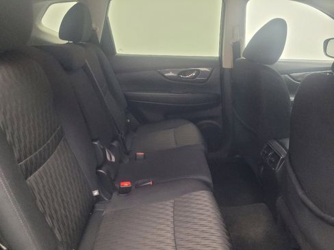 Used 2020 Nissan Rogue SV w/ Premium Package AWD/4WD image 19