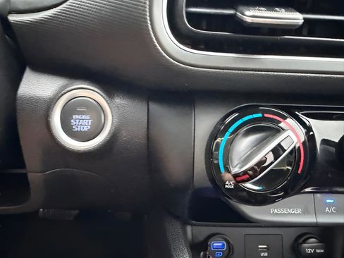 Used 2023 Hyundai Kona SEL image 19