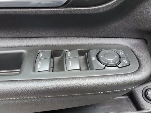 Used 2022 GMC Terrain SLT w/ Infotainment Package II AWD/4WD image 22