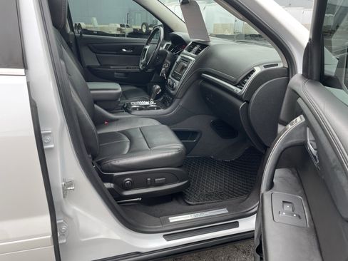 Used 2017 GMC Acadia Limited SLT image 32