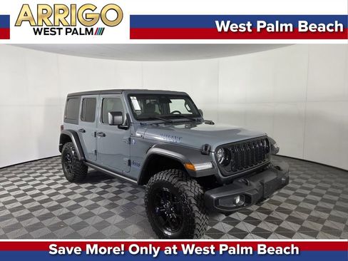 Used 2025 Jeep Wrangler Willys image 1