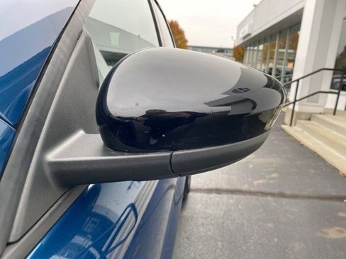 Used 2020 Ford Escape SE Sport image 9