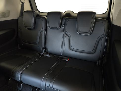 New 2025 INFINITI QX80 Luxe image 22