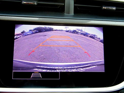 Used 2020 Buick Encore GX Select image 19