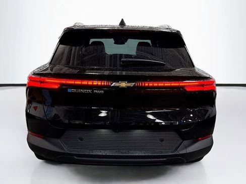 New 2026 Chevrolet Equinox EV LT image 7