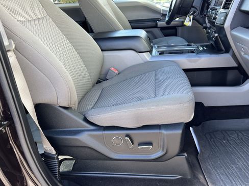 Used 2018 Ford F150 XLT w/ Equipment Group 302A Luxury AWD/4WD image 26
