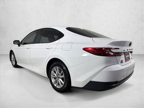Used 2025 Toyota Camry LE w/ Convenience Package AWD/4WD image 4