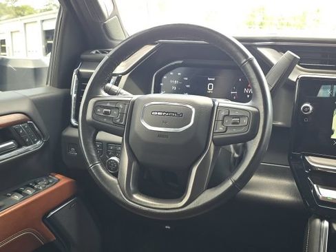 Used 2024 GMC Sierra 2500 Denali Ultimate AWD/4WD image 40