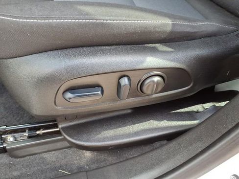 Used 2024 Chevrolet Blazer LT w/ Convenience Package image 21