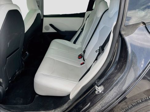 Used 2025 Tesla Model 3 Long Range RWD image 23