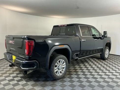 Used 2021 GMC Sierra 3500 Denali w/ Denali Ultimate Package AWD/4WD image 4