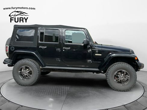 Used 2018 Jeep Wrangler Unlimited Sport AWD/4WD image 2
