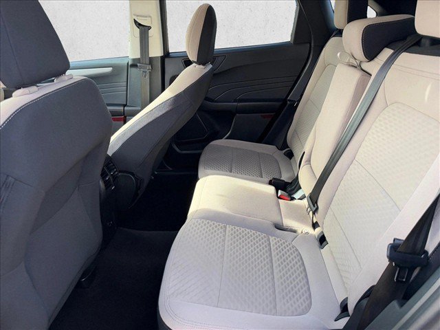 Used 2022 Ford Escape SE w/ SE Sport Appearance Package FWD image 18