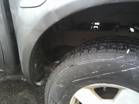 Used 2005 Nissan Frontier SE w/ (P01) Power Pkg image 9