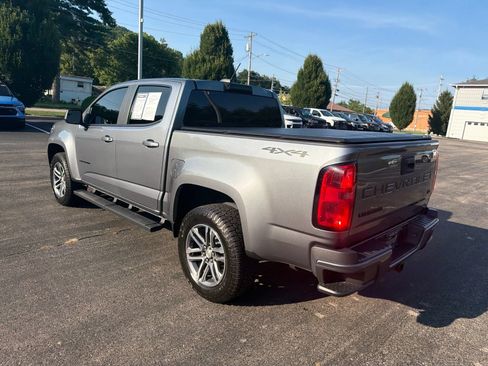 Used 2022 Chevrolet Colorado W/T w/ Custom Special Edition AWD/4WD image 3