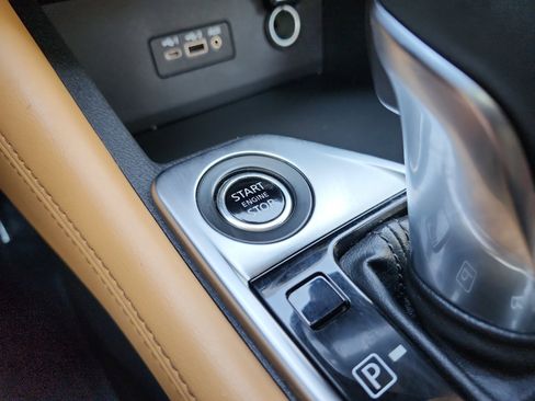 Used 2021 Nissan Sentra SV w/ SV Premium Package FWD image 21