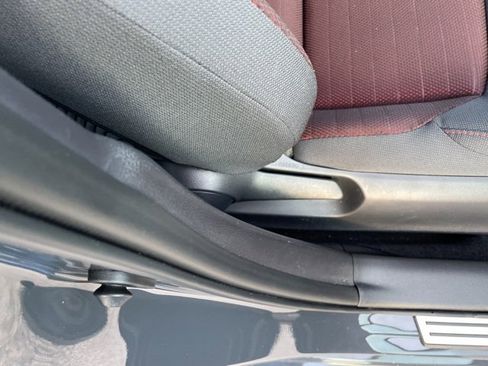 Used 2025 Toyota Corolla SE image 49